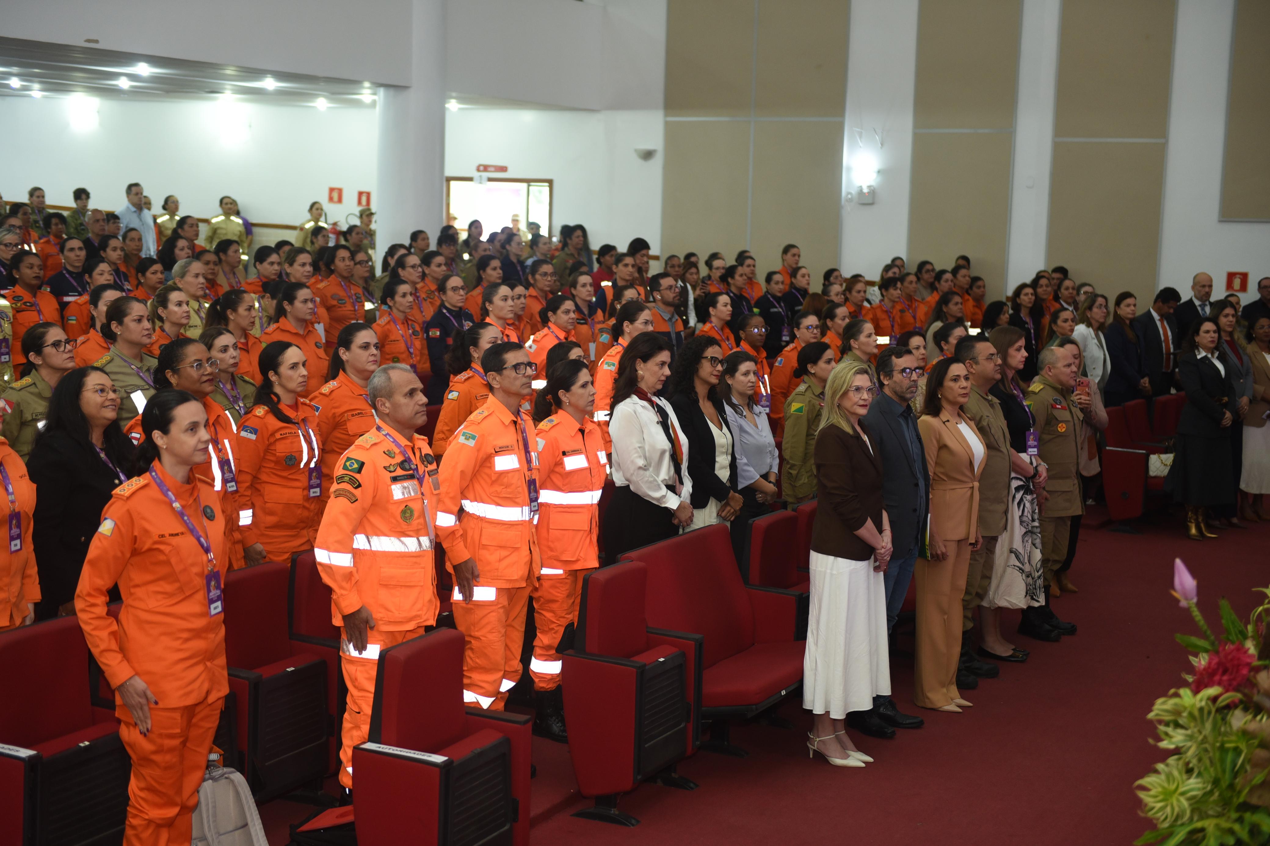 ACRE SEDIA XI ENCONTRO NACIONAL DE BOMBEIRAS MILITARES COM FOCO EM LIDERANÇA FEMININA E ENFRENTAMENTO À VIOLÊNCIA CONTRA A MULHER